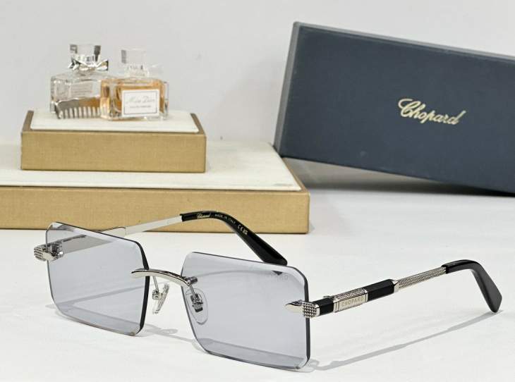 Picture of Chopard Sunglasses _SKUfw69701488fw